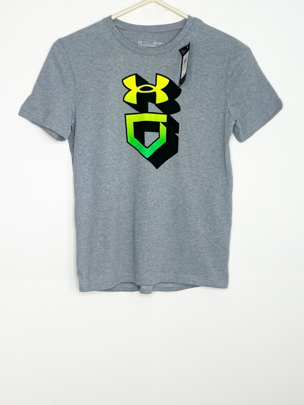 Under Armour Boys Short Sleeve T Shirt Size Medium
